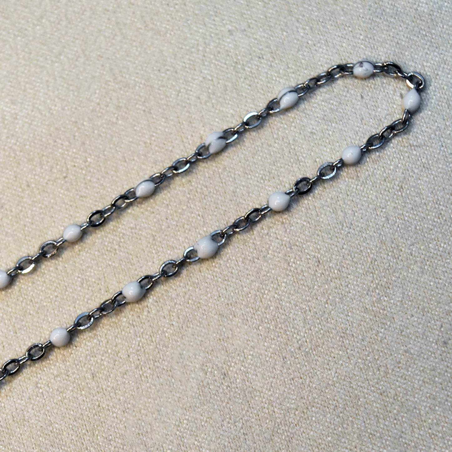 White Enamel Silver Chain Necklace (Blank)